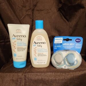 Aveeno Baby Daily Moisture Set with Philips Avent Pacifiers